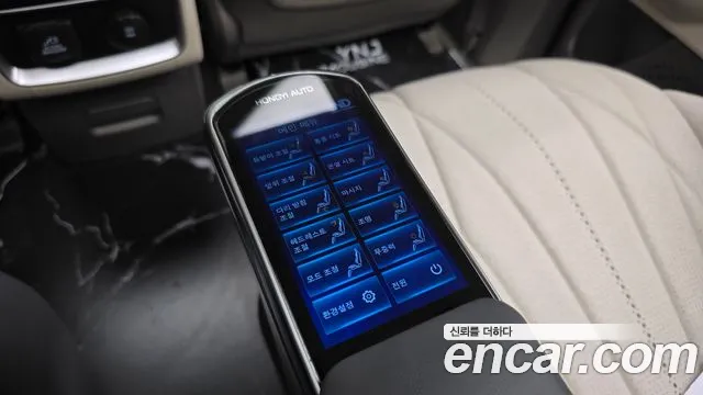 Kia Carnival — Фото автомобиля 18