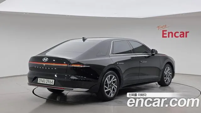 Hyundai Grandeur GN7 — Фото автомобиля 2