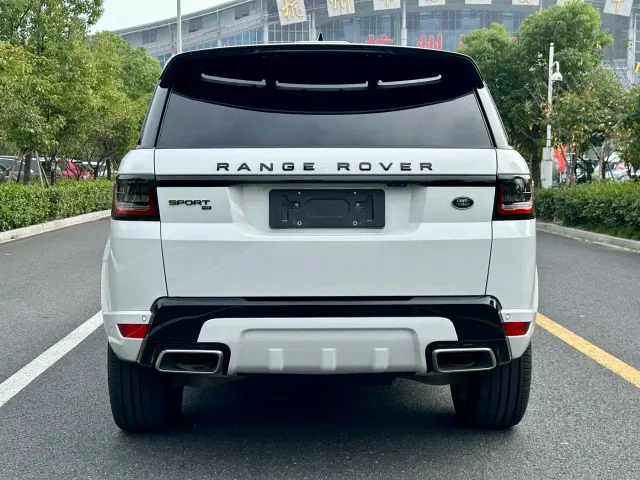 Land Rover Range Rover Sport — Фото автомобиля 5