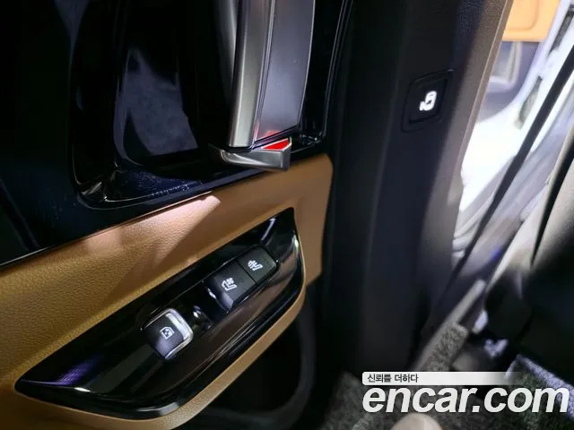 Kia Carnival 4th Gen — Фото автомобиля 16