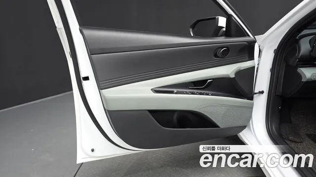 Hyundai AVANTE Новый Avante (CN7) — Фото автомобиля 22