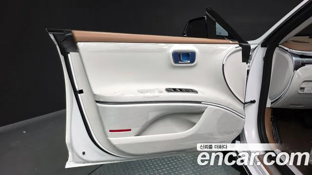 Hyundai Grandeur GN7 — Фото автомобиля 13