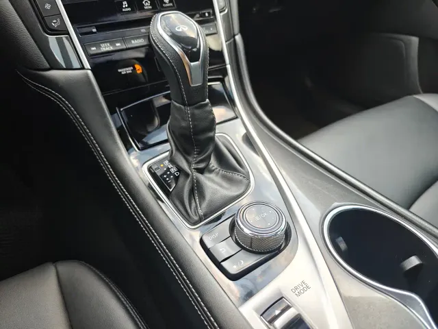 Infiniti Q50L — Фото автомобиля 10