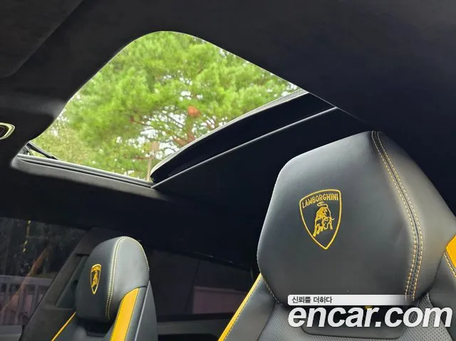 Lamborghini Urus — Фото автомобиля 15