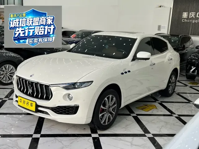 Фотография автомобиля — Maserati Levante