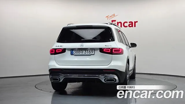 Mercedes-Benz GLB-Class — Фото автомобиля 4