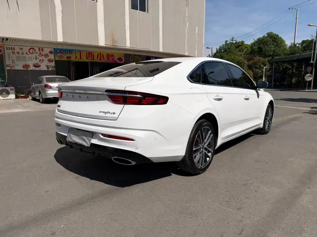 Chery Arrizo 8 — Фото автомобиля 11