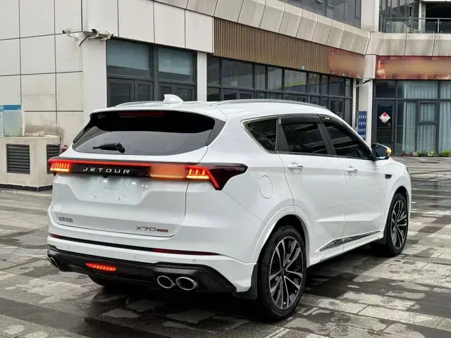 Jetour X70 Plus — Фото автомобиля 6