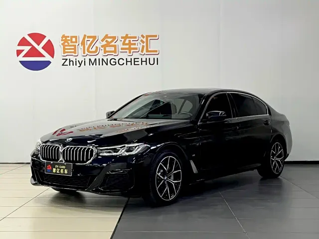 Фотография автомобиля — BMW 5 Series