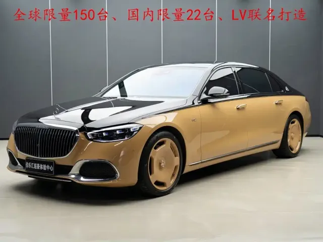 Фотография автомобиля — Mercedes-Benz Maybach S-Class