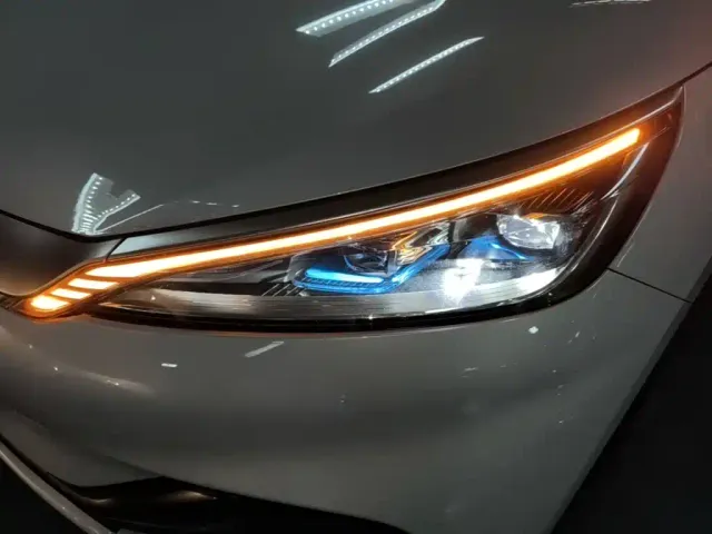 BYD Yuan PLUS — Фото автомобиля 23