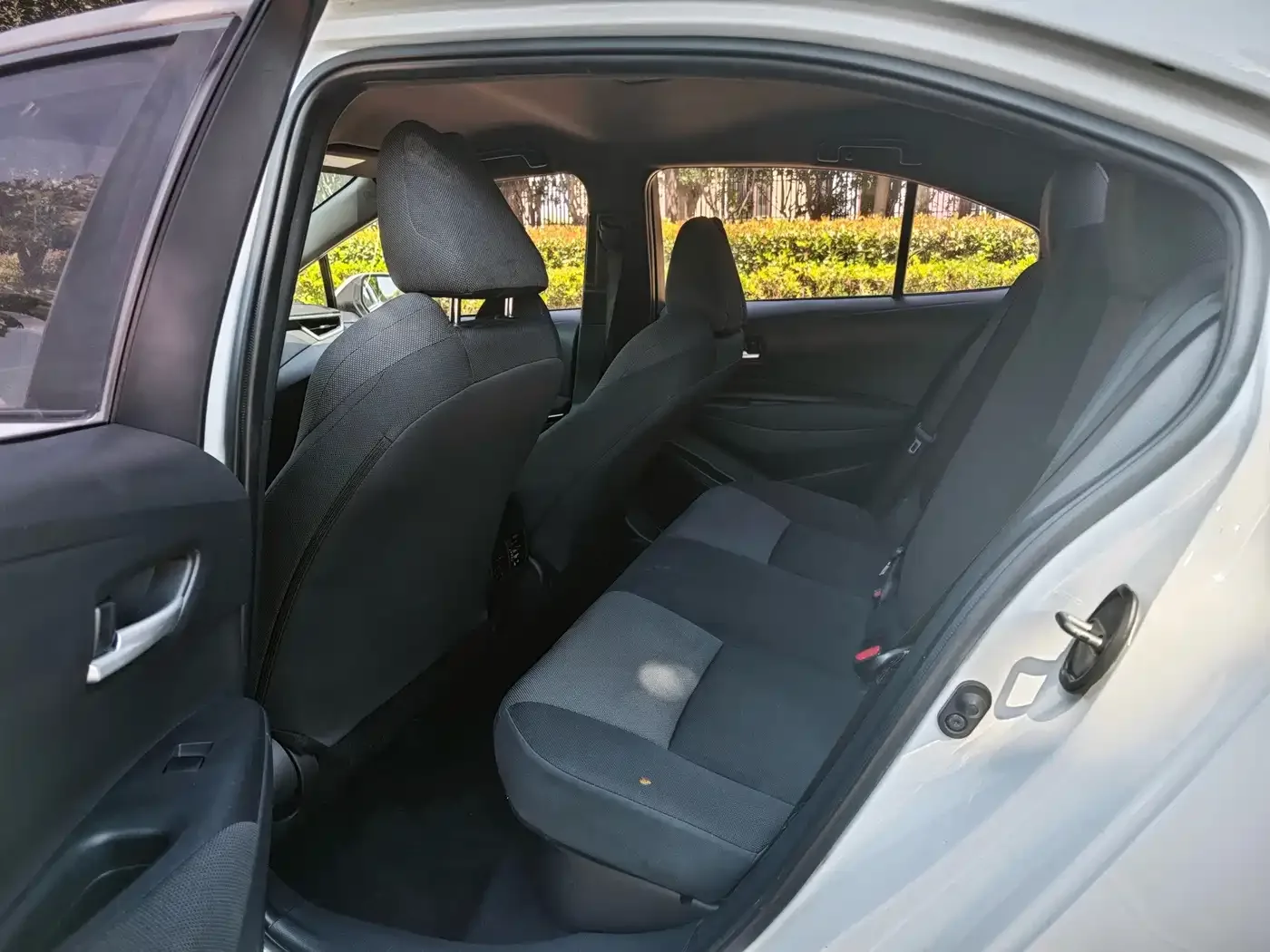 Toyota Levin 2021 Dual Hybrid 1.8H E-CVT Leading Edition — Фото автомобиля 3