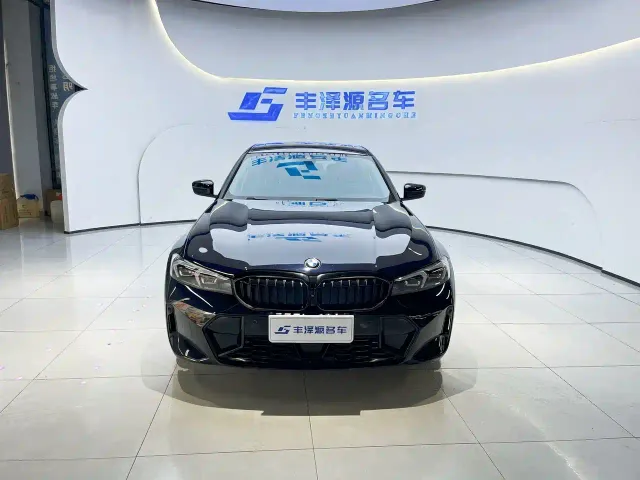 BMW 3 Series — Фото автомобиля 2