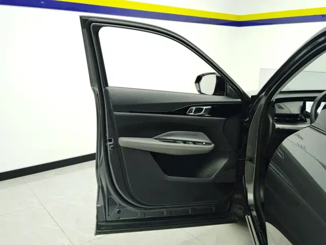 Changan Z6 — Фото автомобиля 7
