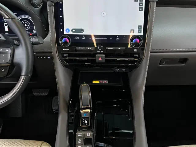 Toyota Alphard — Фото автомобиля 18