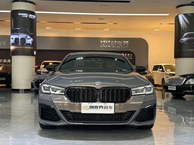 BMW 5 Series — Фото автомобиля 2