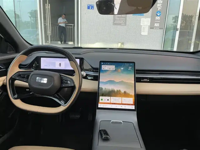 Geely Galaxy L6 — Фото автомобиля 9