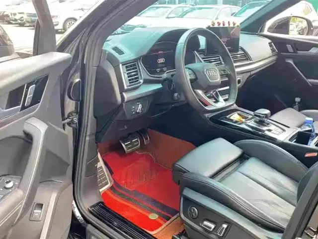 Audi Q5L — Фото автомобиля 4
