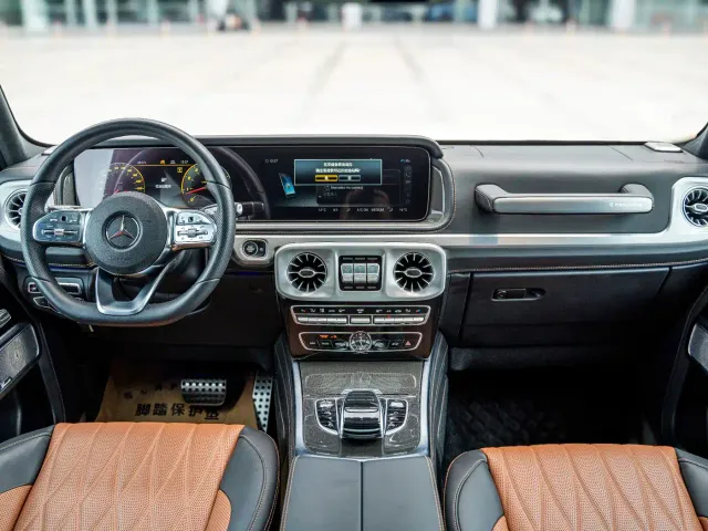 Mercedes-Benz G-Class — Фото автомобиля 7