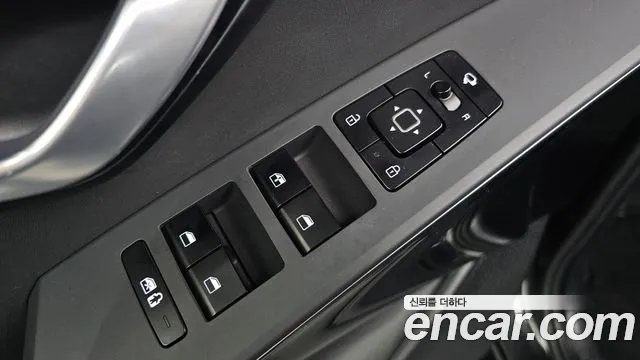 Kia Niro — Фото автомобиля 20