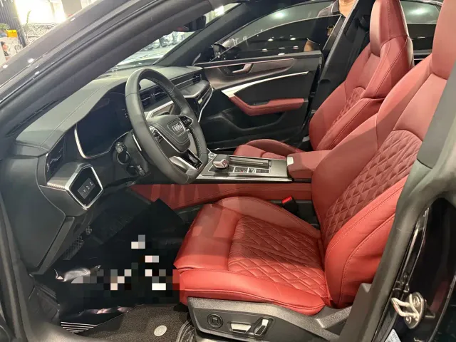 Audi A7L — Фото автомобиля 4