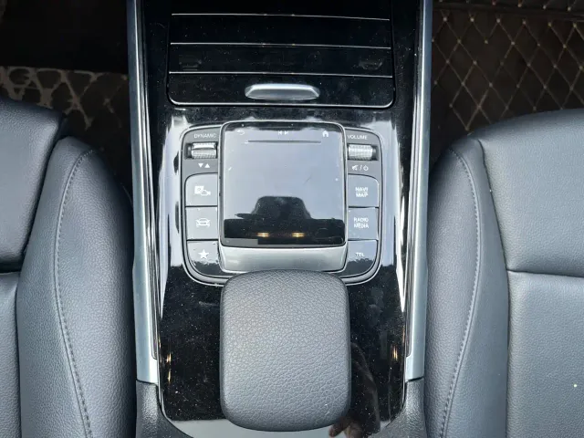 Mercedes-Benz GLB-Class — Фото автомобиля 12