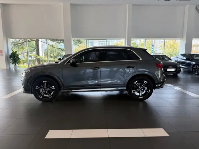 Audi Q3 — Фото автомобиля 4