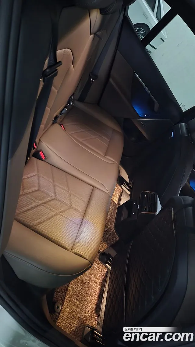 BMW 5 Series G60 — Фото автомобиля 9