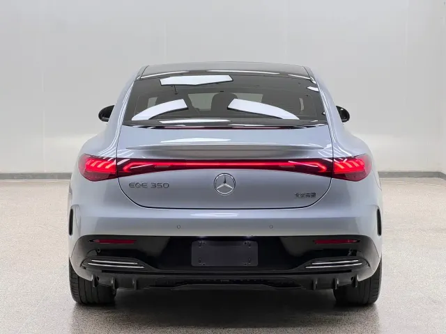 Mercedes-Benz EQE — Фото автомобиля 5