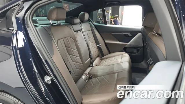 BMW 5 Series G60 — Фото автомобиля 9