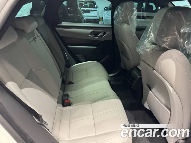 Land Rover Range Rover Velar Range Rover Velar 2.0 P250 Dynamic SE — Фото автомобиля 19