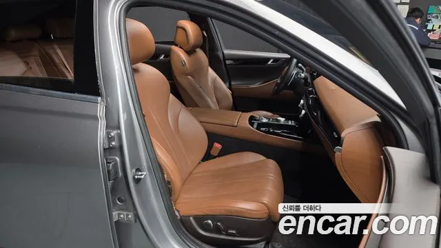 Genesis G80 Бензин 2.5 турбо AWD — Фото автомобиля 12