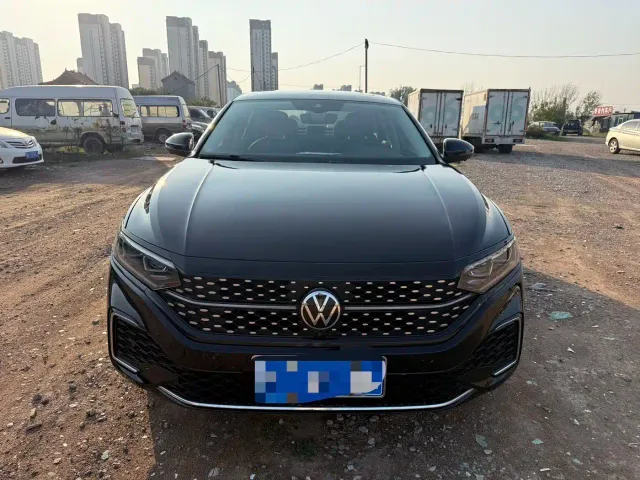 Volkswagen Passat — Фото автомобиля 2