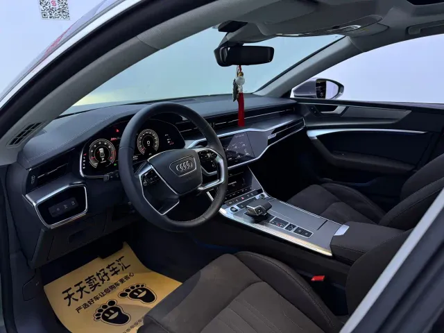 Audi A7L — Фото автомобиля 5