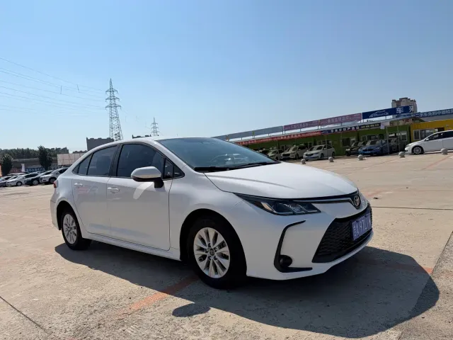 Toyota Corolla — Фото автомобиля 3
