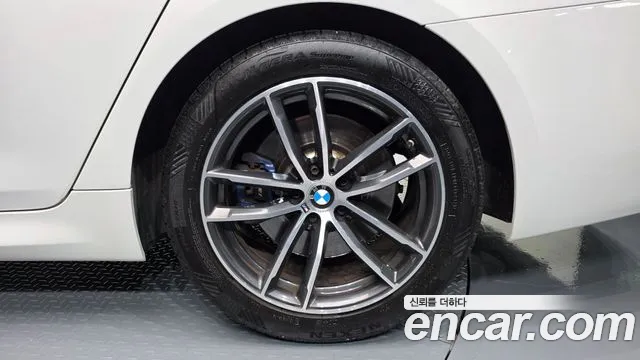 BMW 5-Series 5 серия (G30) 523d M Sport — Фото автомобиля 19