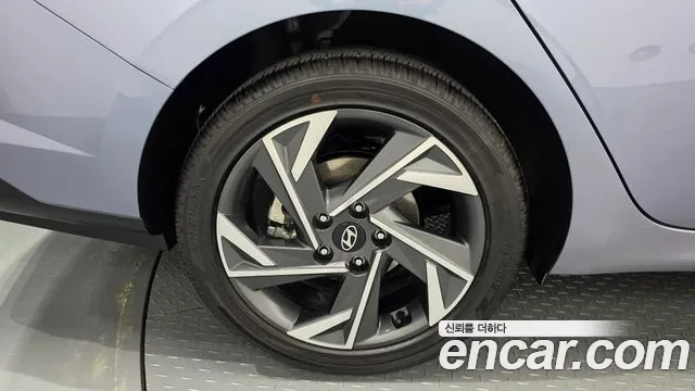 Hyundai Avante — Фото автомобиля 5