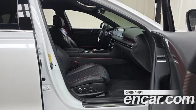 Genesis G80 Бензин 2.5 турбо AWD — Фото автомобиля 11