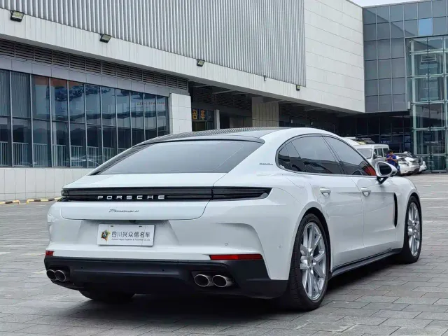 Porsche Panamera — Фото автомобиля 7