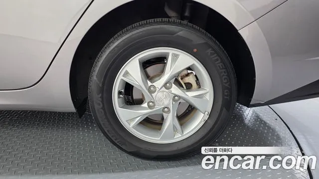 Hyundai Avante CN7 — Фото автомобиля 6