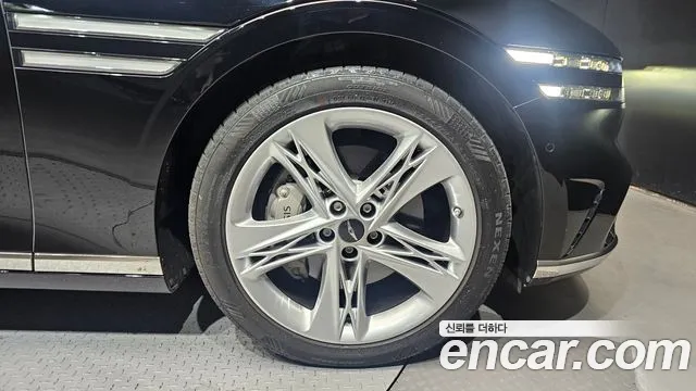 Genesis G90 Бензин 3.5 турбо AWD — Фото автомобиля 5