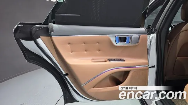 Hyundai Grandeur GN7 — Фото автомобиля 14