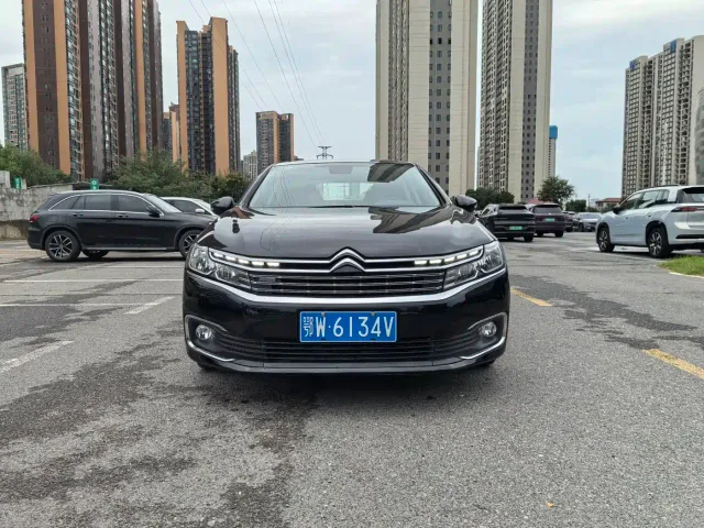 Citroen C6 — Фото автомобиля 2