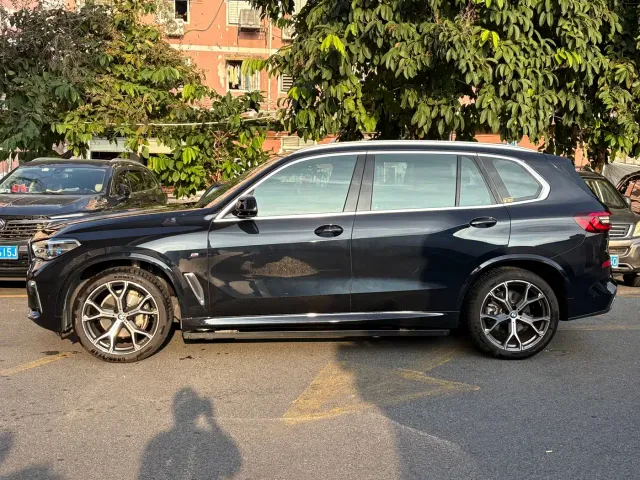 BMW X5 — Фото автомобиля 3