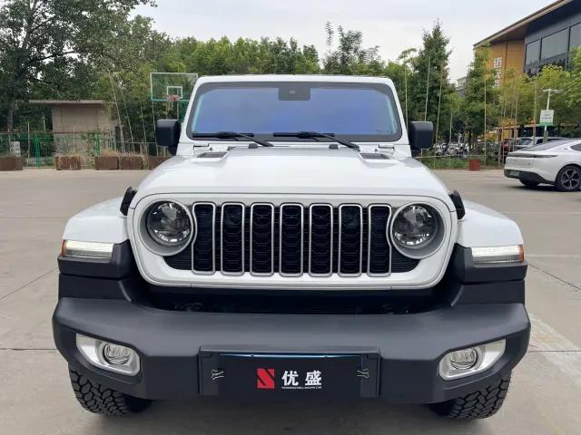 Jeep Wrangler — Фото автомобиля 2