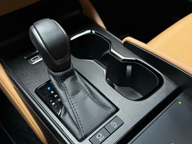 Lexus Lexus ES 2025 200 Ultimate Edition — Фото автомобиля 15
