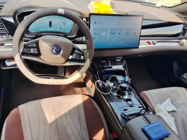 BYD Han — Фото автомобиля 12