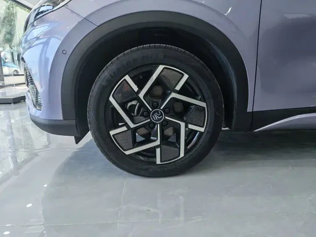 BYD Yuan PLUS — Фото автомобиля 11