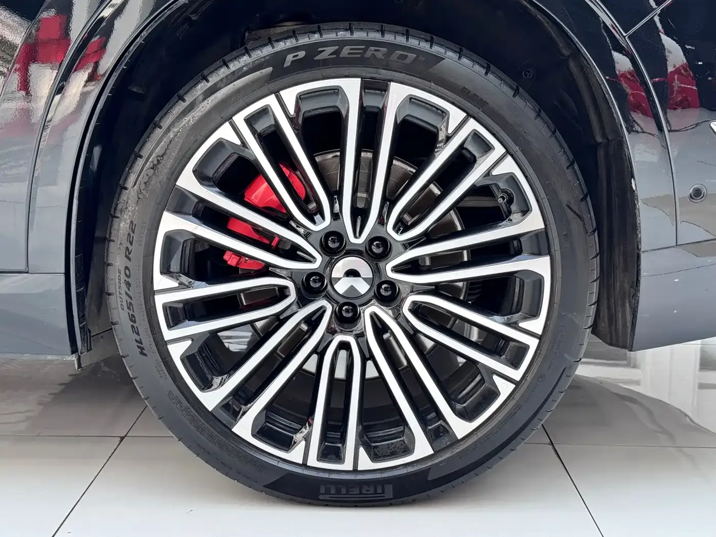 NIO NIO ES8 2025 Base Model — Фото автомобиля 5