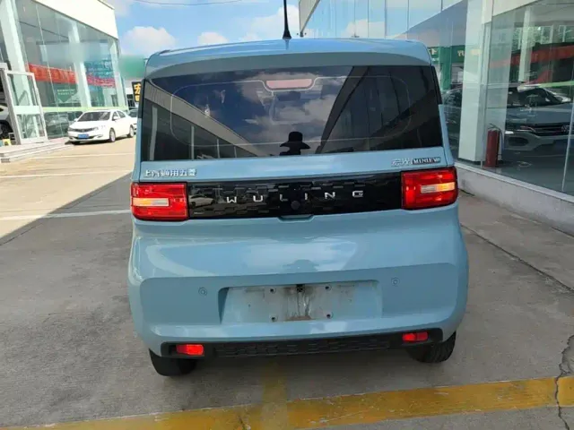 Wuling Hongguang Mini EV — Фото автомобиля 5